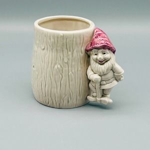 Enesco 1979 Ceramic Tree Stump Gnome Handled Cup.